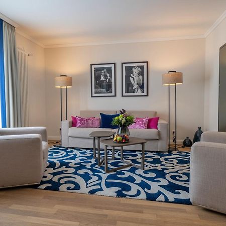 Vila Vita Rosenpark Marburg Extérieur photo A living room at the Hotel