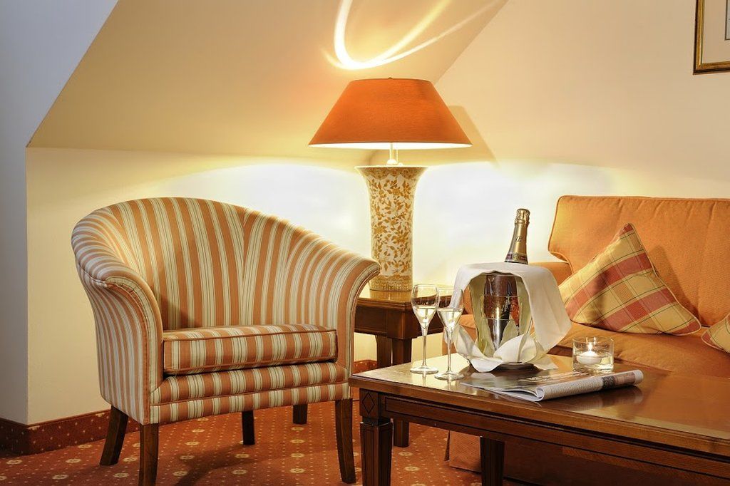 Vila Vita Rosenpark Marburg Extérieur photo A suite at the hotel